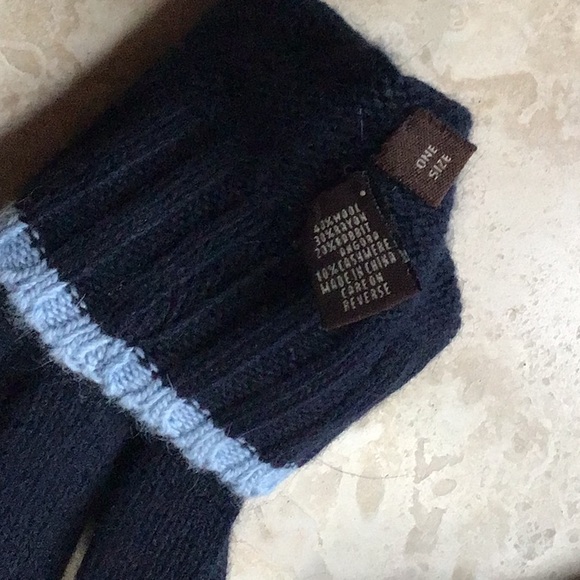 Coach Wool and Cashmere Blend Knitted Gloves - Picture 4 of 4